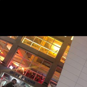 Meet your Posher, Gabriela